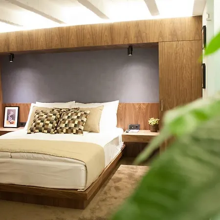 Nomad Luxury 베오그라드
